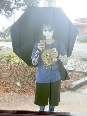 Again, but my hair is fucked up.